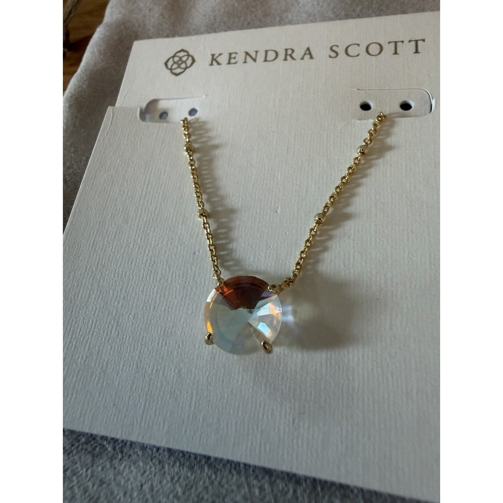 Kendra Scott Jolie Short Pendant Necklace Gold Dichroic Glass NWT - Picture 2 of 3